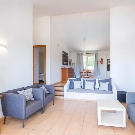 J8a Villa